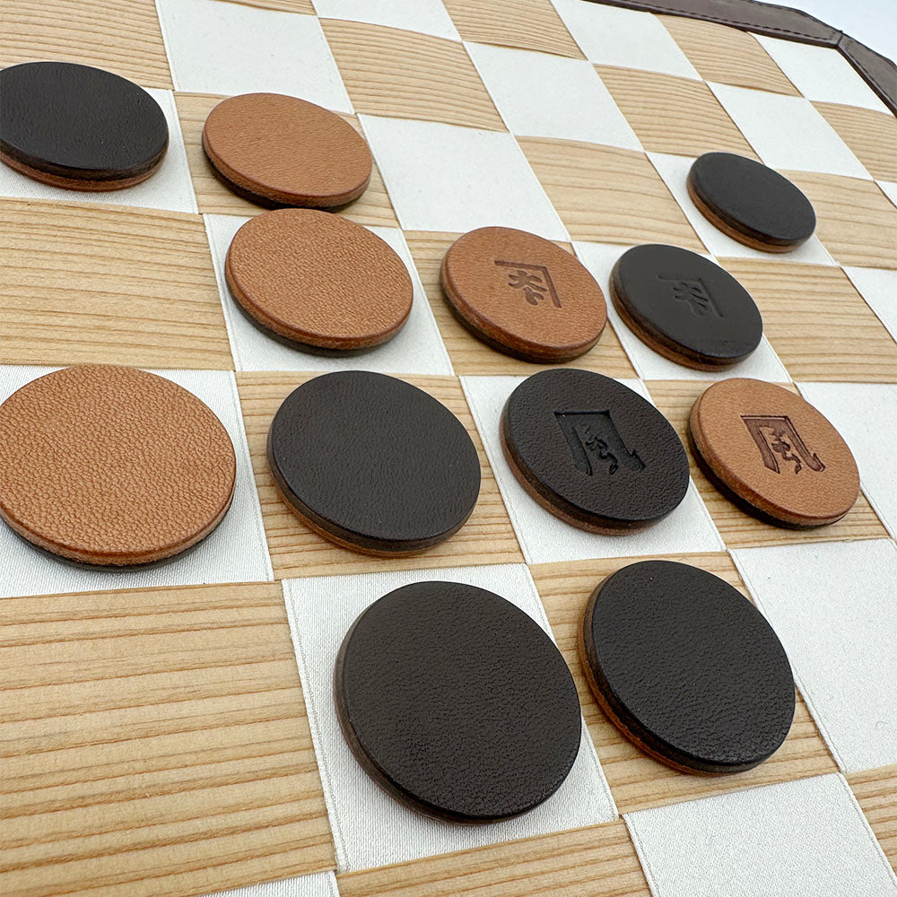 【電話注文受付中】「京都 Design House KAZE」×「豊岡 服部」 杉と革が織りなすリバーシ