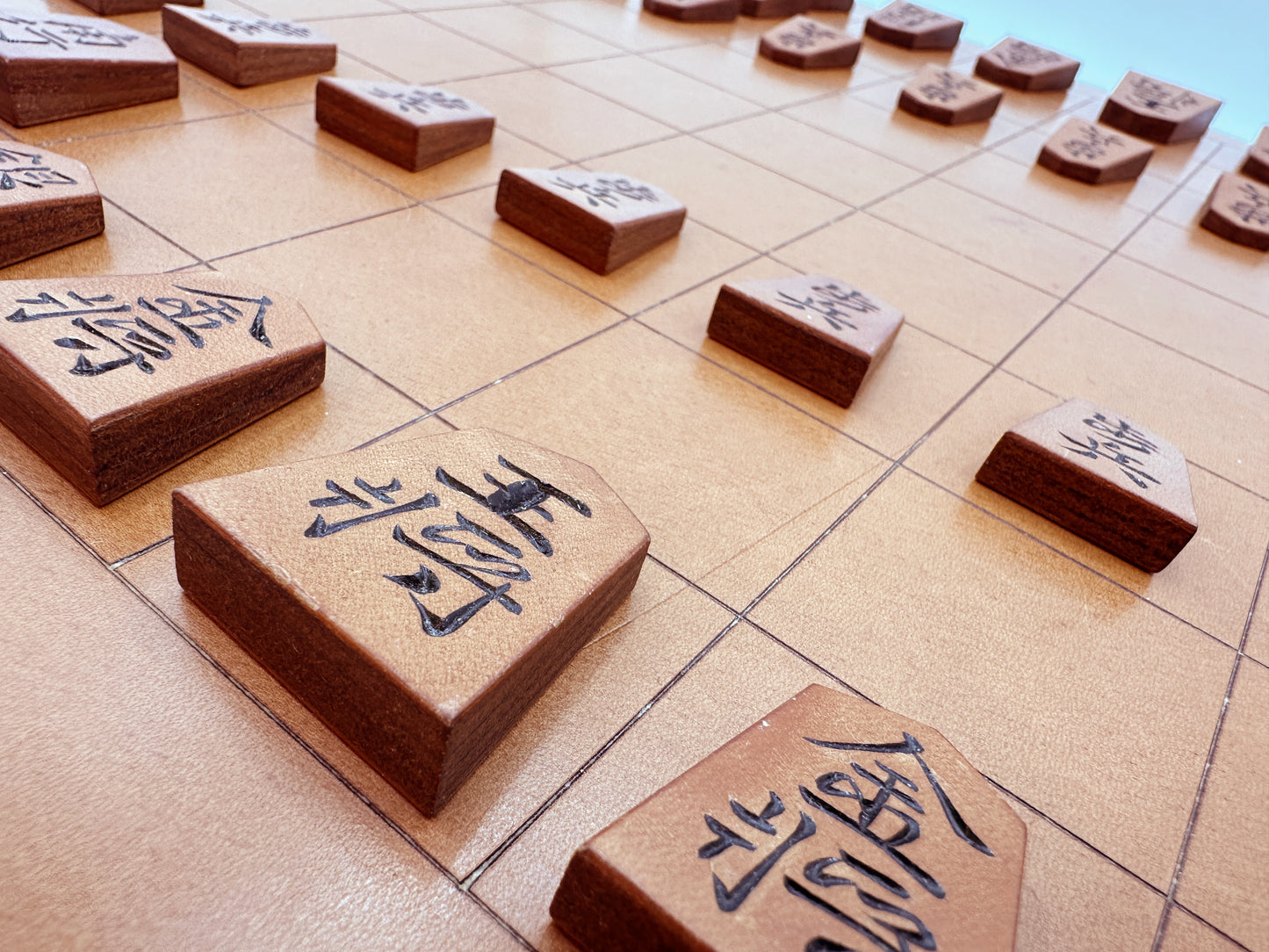 【受注生産受付中】オールレザー「本格牛革将棋駒」セット（彫り師 暁）