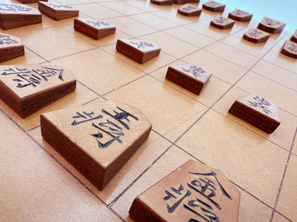 【受注生産受付中】オールレザー「本格牛革将棋駒」セット（彫り師 暁）