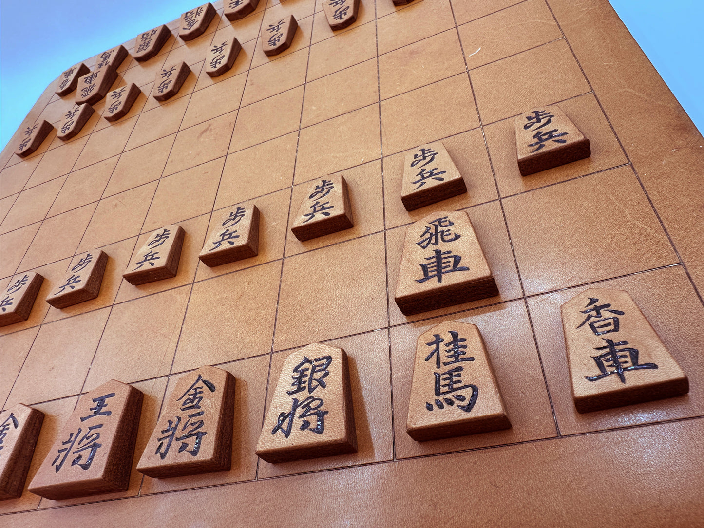 【受注生産受付中】オールレザー「本格牛革将棋駒」セット（彫り師 亘山）