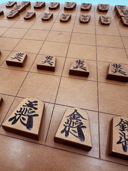 【受注生産受付中】オールレザー「本格牛革将棋駒」セット（書き師 天麻）
